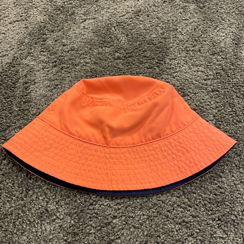 Carters 6-12m salmon colored bucket hat 🏖️